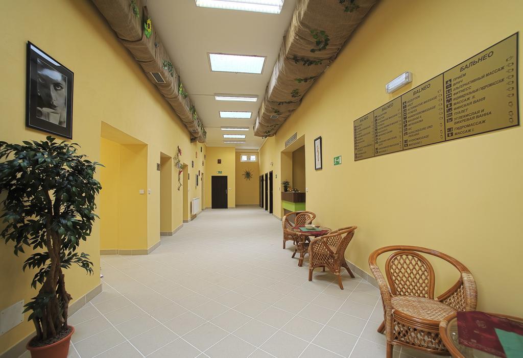 Hotel Zamecek Podebrady Exterior photo